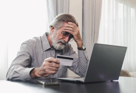 A senior avoiding internet scams